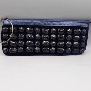 LULU NAVY BLUE VELVET WRIST RING CLUTCH